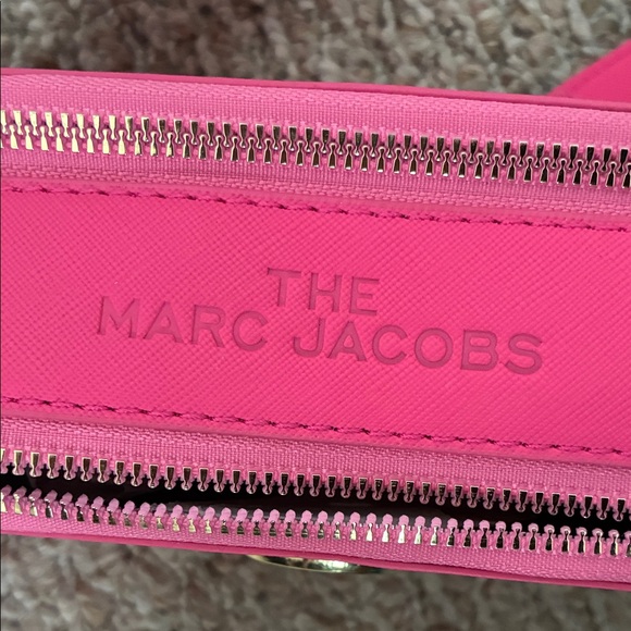 Vibrant Pink Crossbody Camera Bag with Gold Accents - Picture 6 of 6